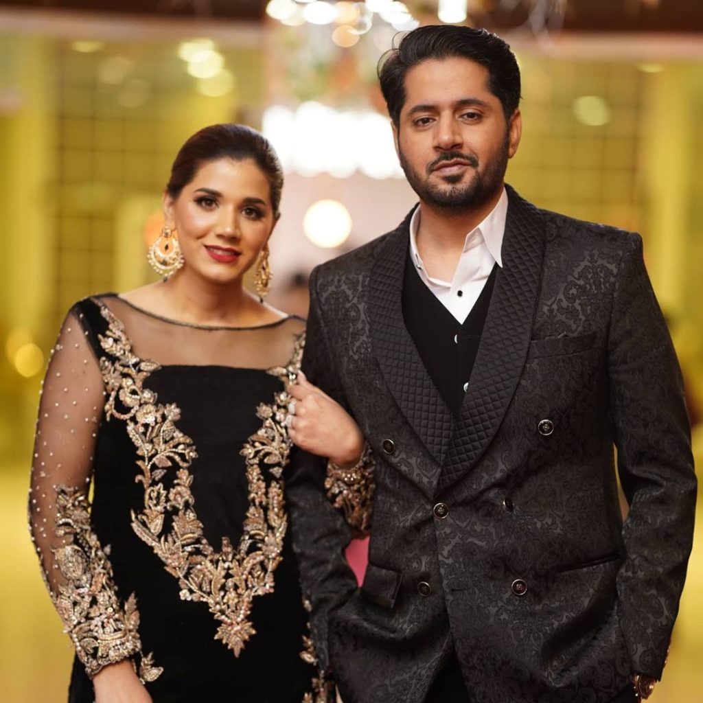 Trouble In Paradise? Imran Ashraf's Wife Removes Marital Name, Shares  Cryptic Stories - Lens