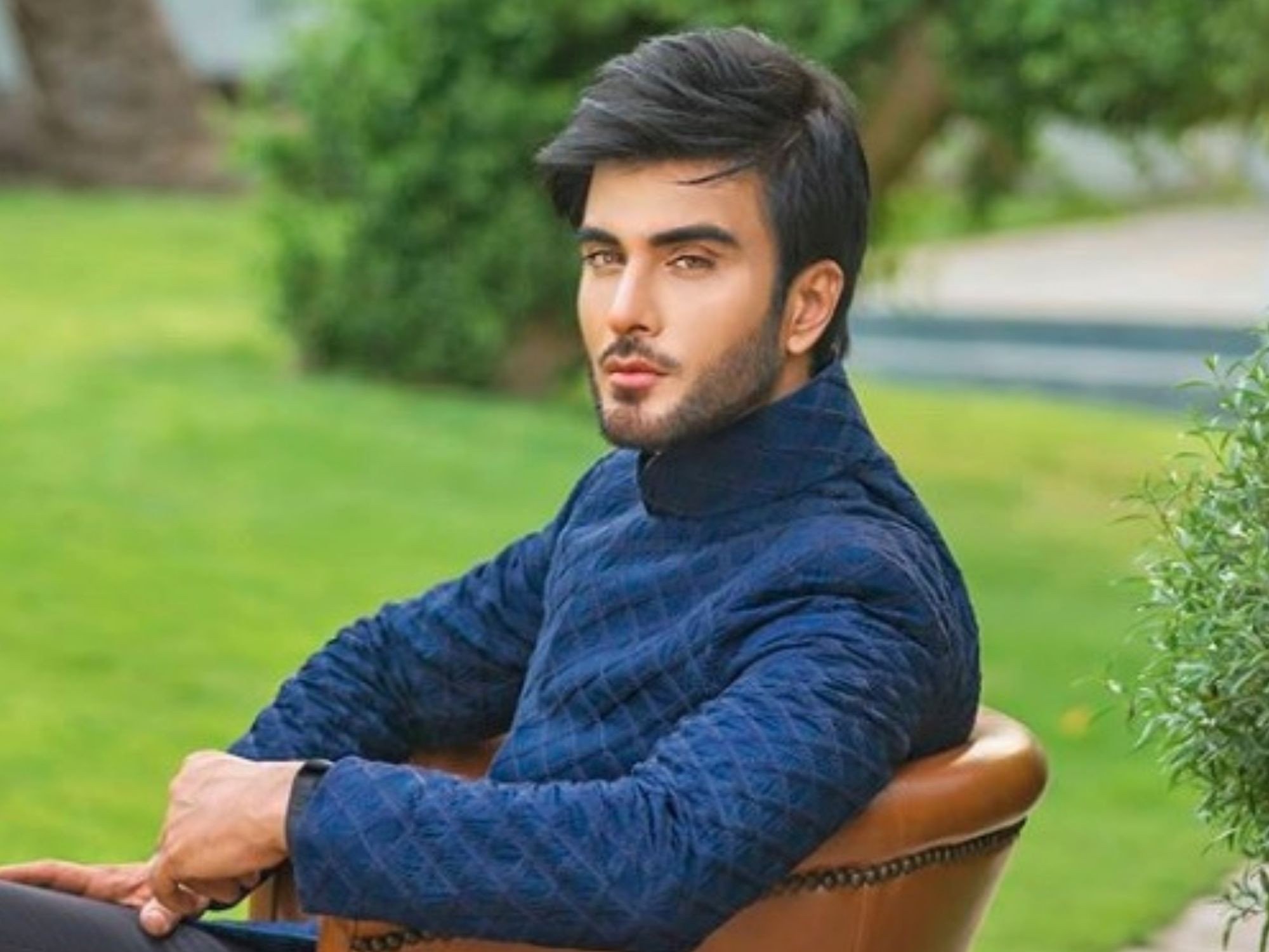 Imran Abbas lash out on facebook against clickbait and cheap bloggers – The  Odd Onee