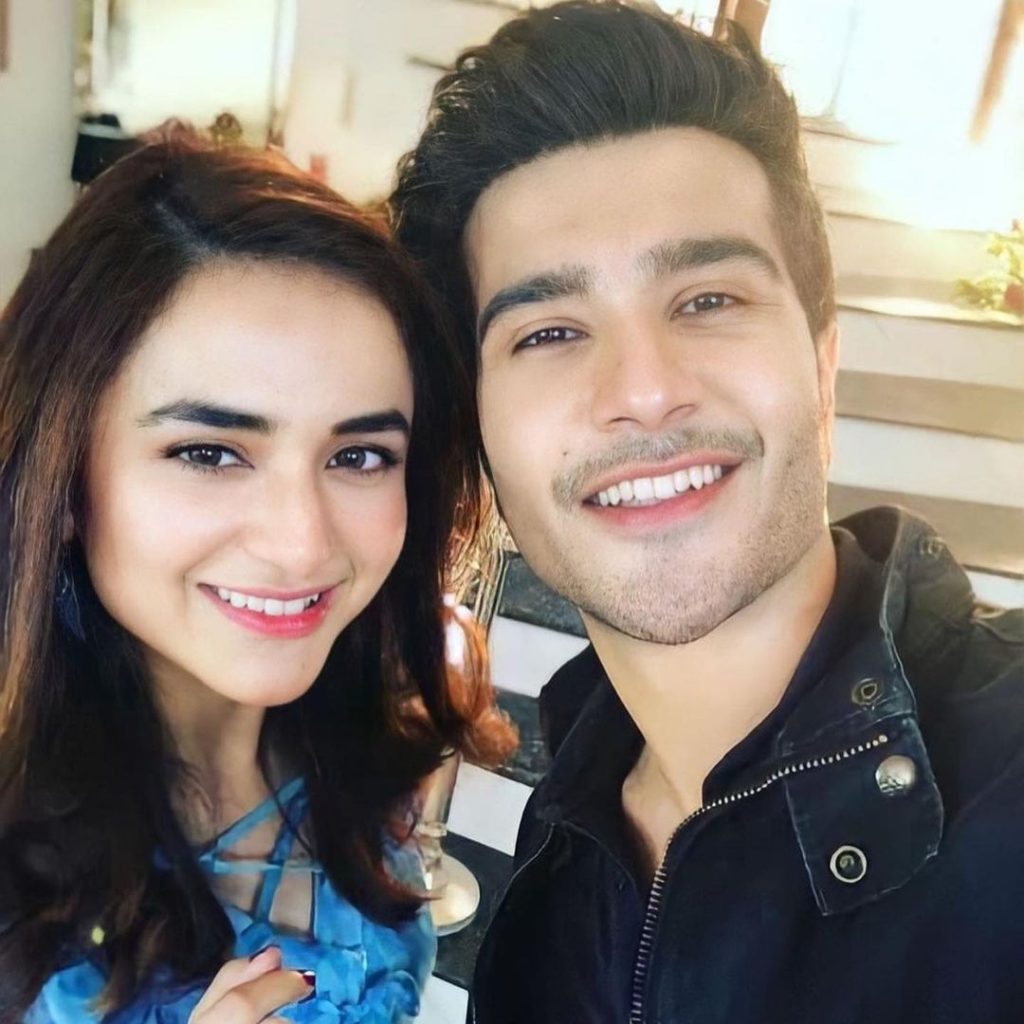 All The Times Yumna Zaidi Struck A Pose With Her Co-Stars [Pictures] - Lens