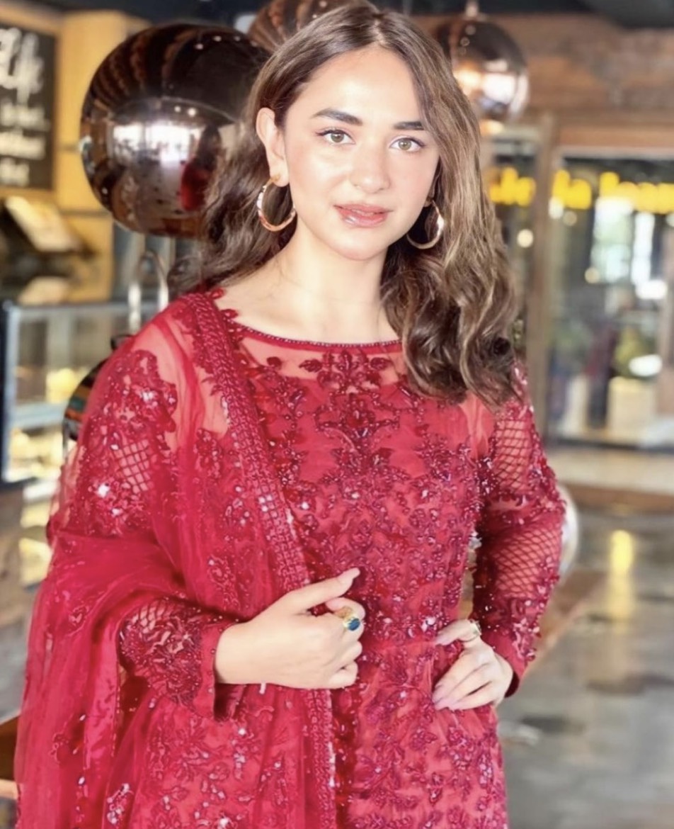 Tere Bin' star and Pakistani actress Yumna Zaidi's hot ethnic closet