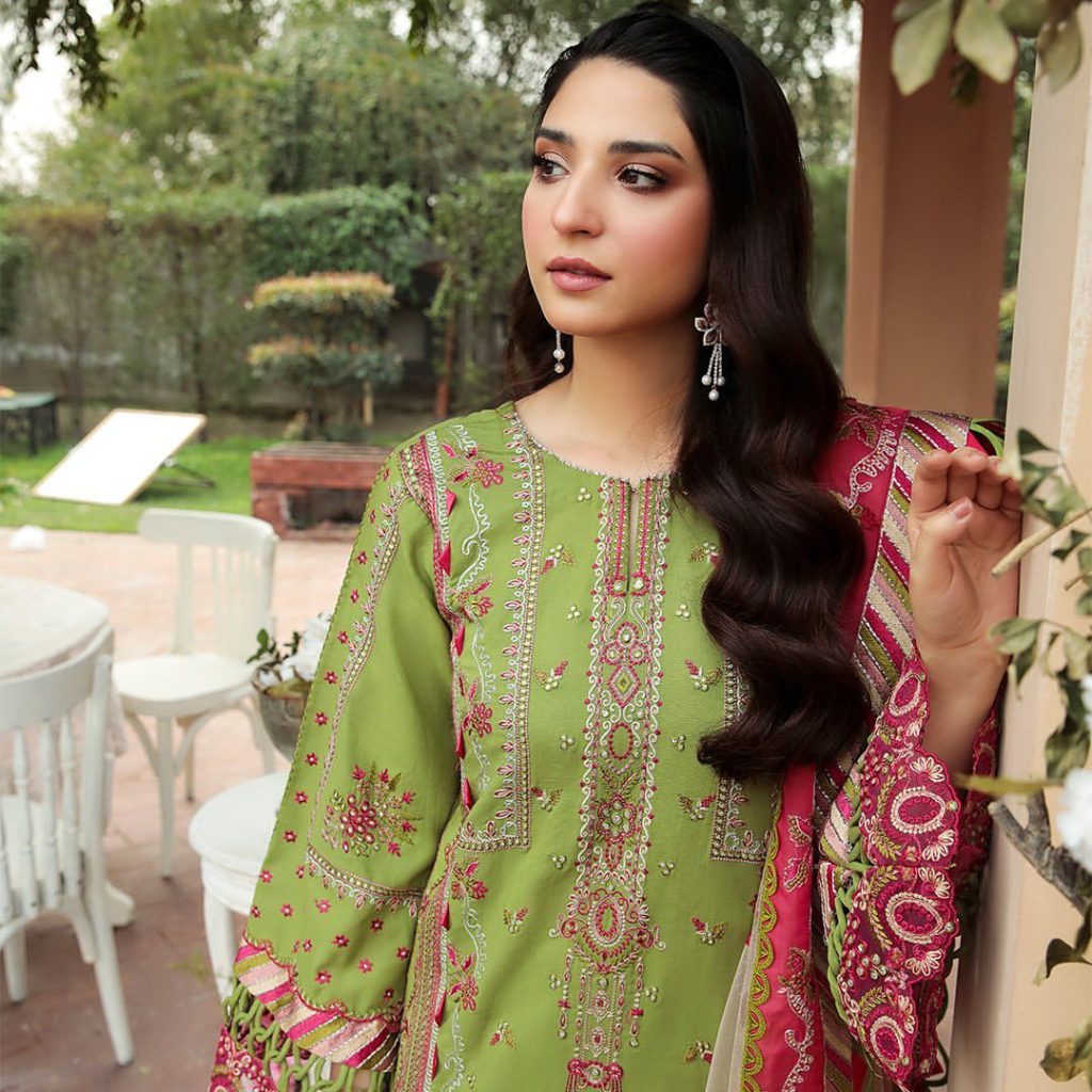 Ramsha Khan Looks Gorgeous In Festive Eid Colors - Lens