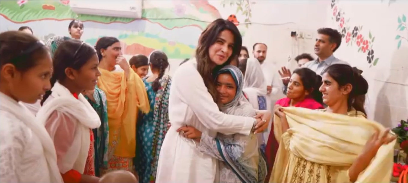saba qamar