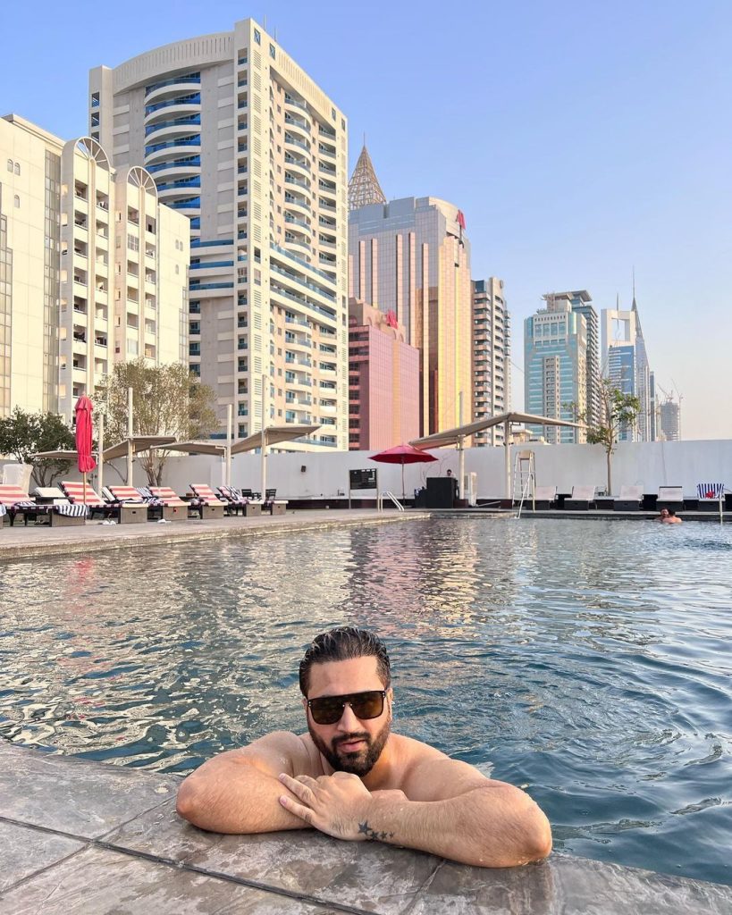 falak shabir