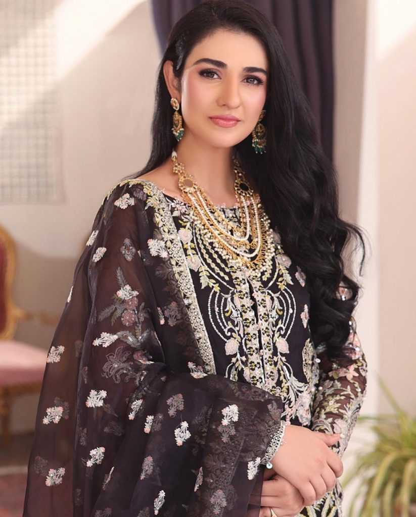 Sarah Khan in Niloufer Queen Outfit