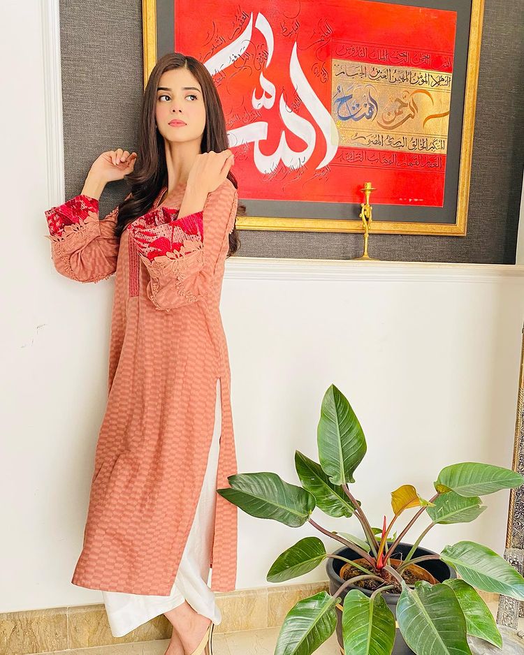 Zainab Shabbir Exudes Grace in Her Sartorial Vacations Picks - Lens