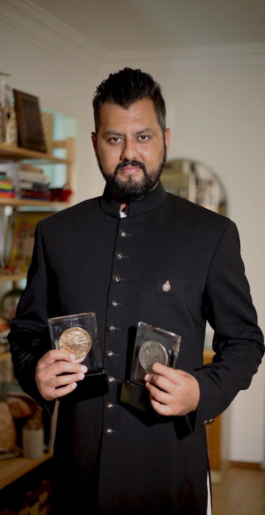 Pakistani Filmmaker Shehzad Hameed Ahmad Wins Outstanding Achievement Award In Bangladesh Lens