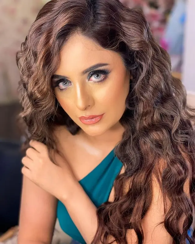 640px x 800px - Nida Khan is a Bewitching Barbie Doll in Her Latest Photoshoot - Lens