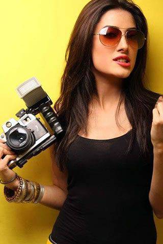 hot Pakistani actress Mehwish Hayat