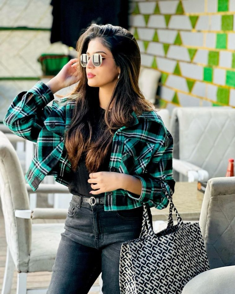 Laiba Khan Looks Uber Chic in These Pictures [Images] - Lens