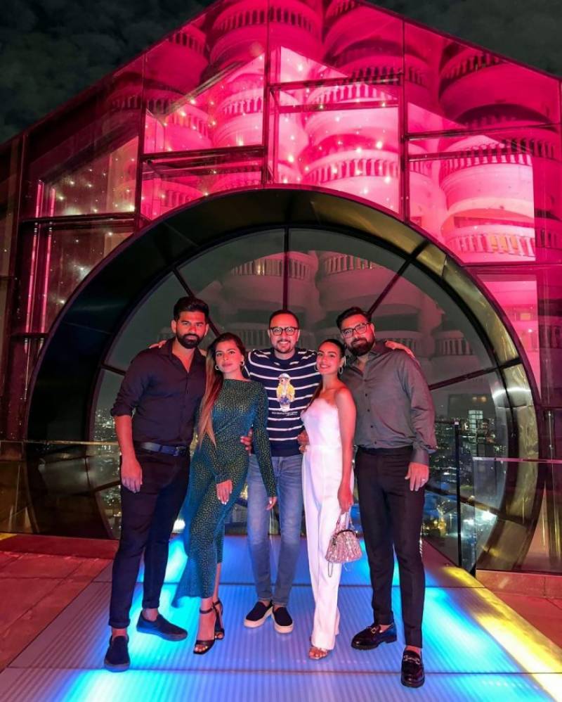 Iqra Aziz and Yasir Hussain with friends