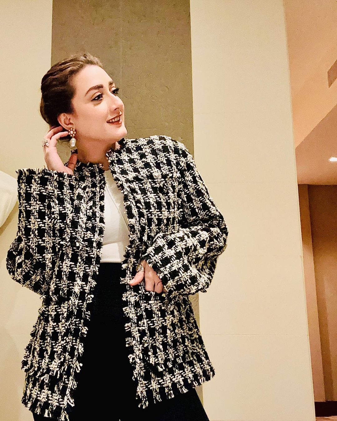 Momina Iqbal Shines Bright in Trendy Black & White Outfit - Lens