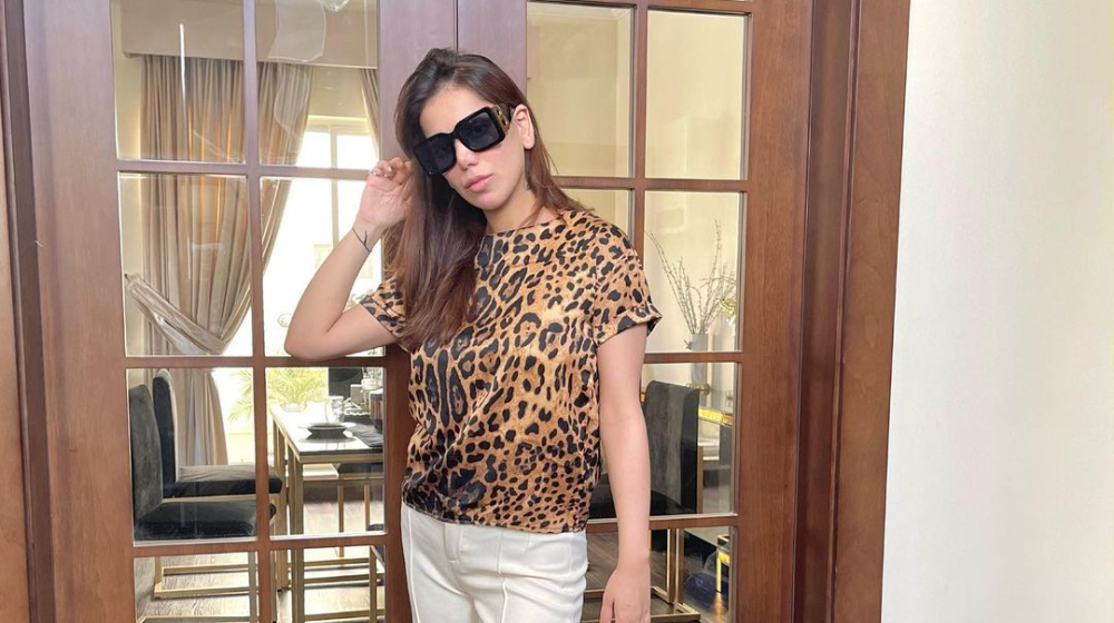 Ghana Ali Amps up Her Style Game in a Chic Animal Print Shirt [Pictures] -  Lens