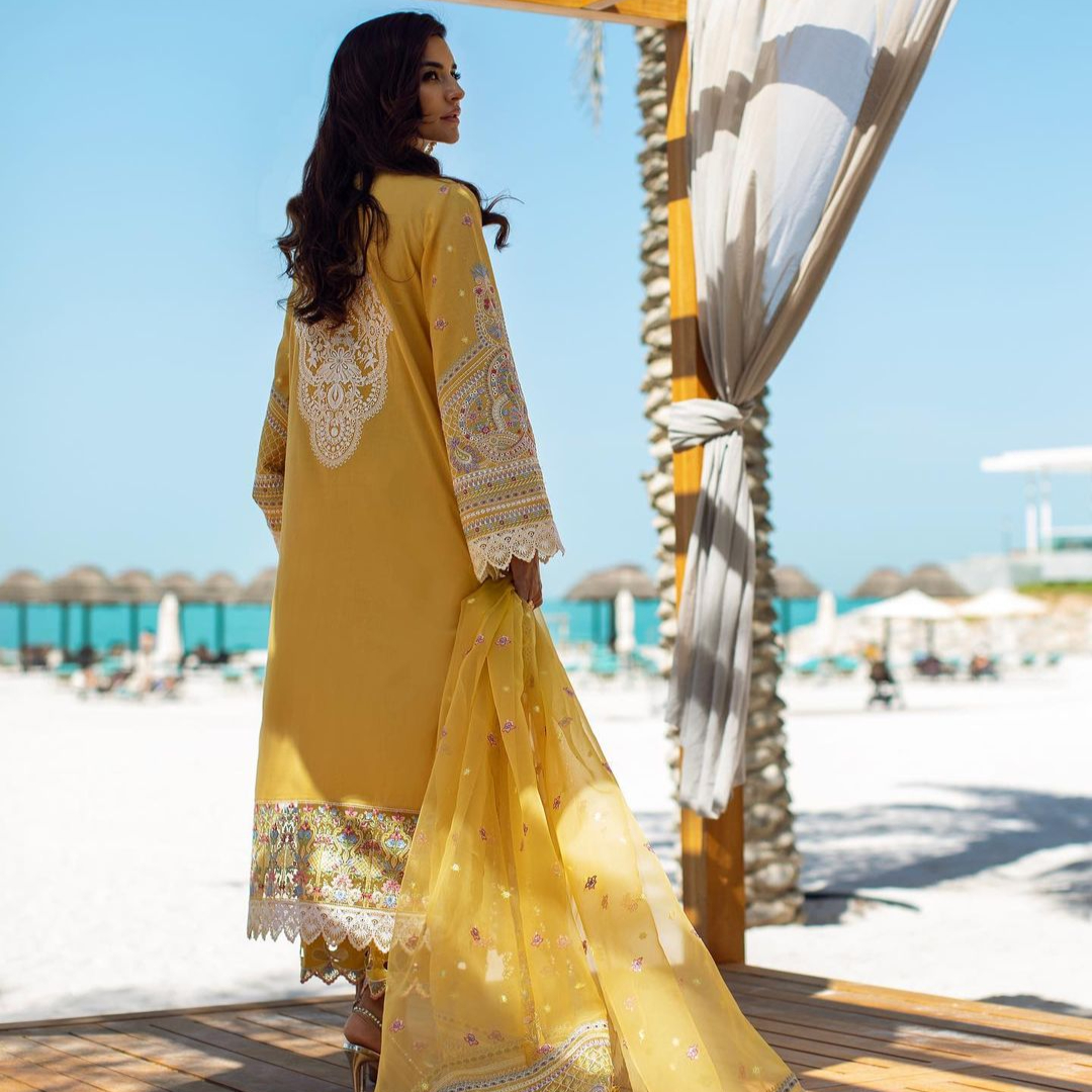 sadia khan