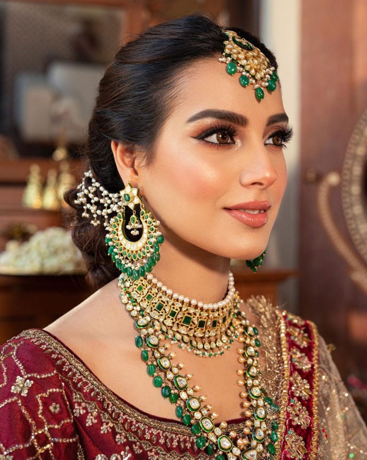 Iqra Aziz is an Old-School Mughal Queen With Hint of Modernity in New ...