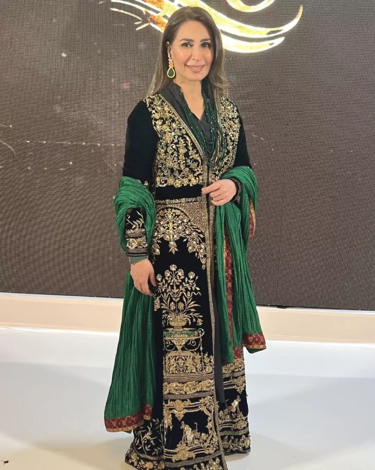 Reema Khan Rolls Back the Years in Purple Kaftan - Lens