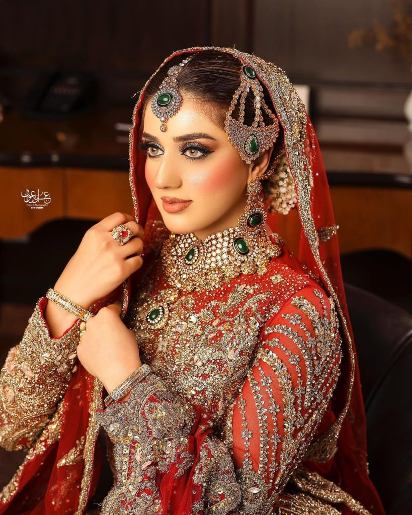 Jannat Mirza Looks Ravishing in a Scarlet Red Bridal Lehenga [Pictures ...