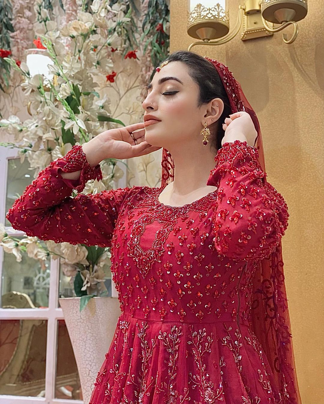 Nawal Saeed Looks Ravishing in a Scarlet Red Bridal Jora [Pictures] - Lens