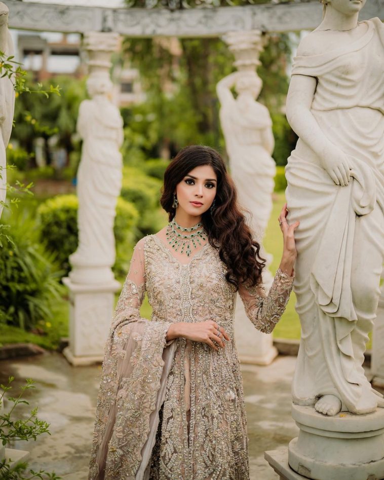 Zainab Shabbir Is An Absolute Doll In Beige Bridal Jora Pictures Lens 2704