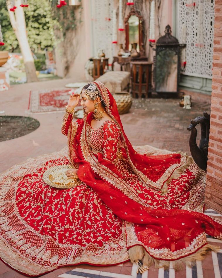 Yumna Zaidi Looks Dreamy In Scarlet Bridal Ensemble - Lens