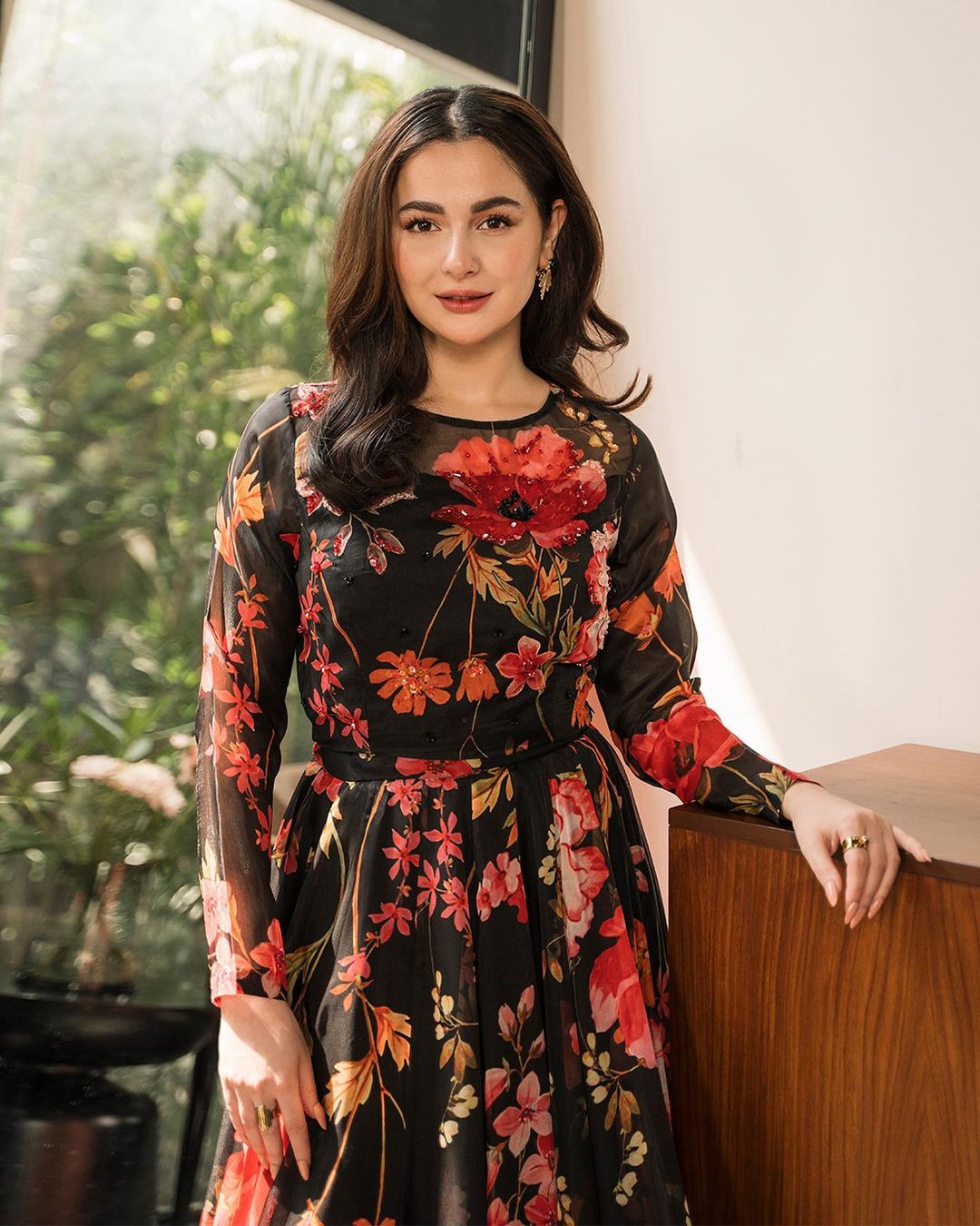 Model Ekra Faiz Calls Hania Aamir an Overrated Actress - Lens