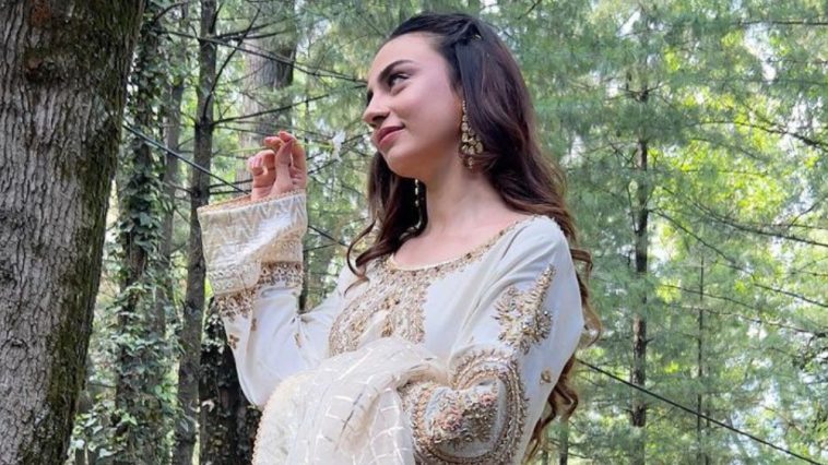 Mehar Bano is an Enchanting Bride in Pearl-White Gharara [Pictures] - Lens