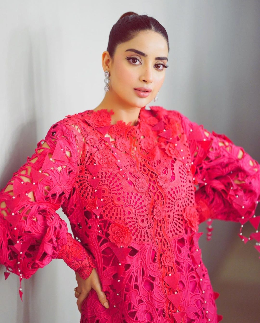 Saboor Aly Spells Chic in Vivacious Pink Cutwork Ensemble [Pictures] - Lens