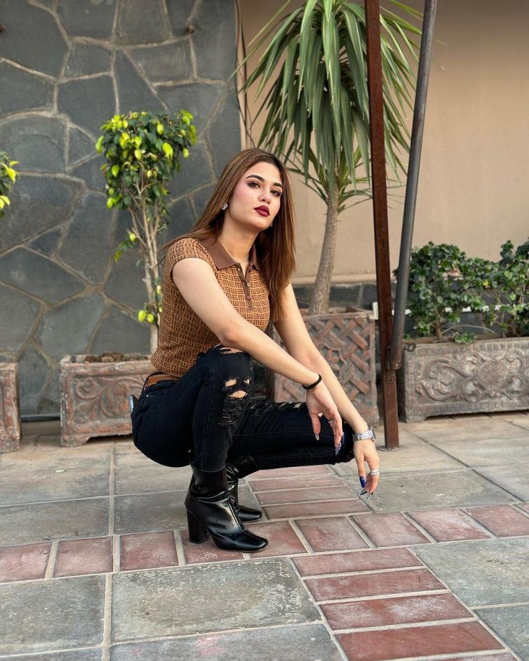 TikToker Shahtaj Khan Turns Up The Heat in Ripped Skinny Jeans ...