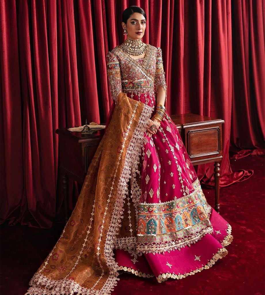 Ayeza Khan Exudes Modern Elegance in Lehenga Choli - Lens