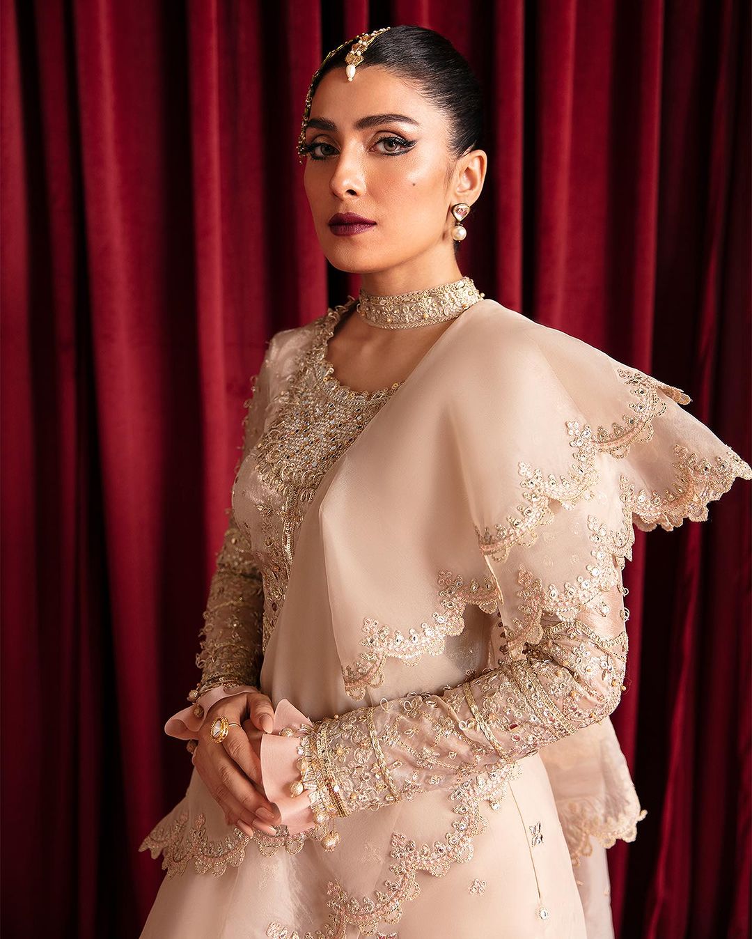 qalamkar ayeza khan