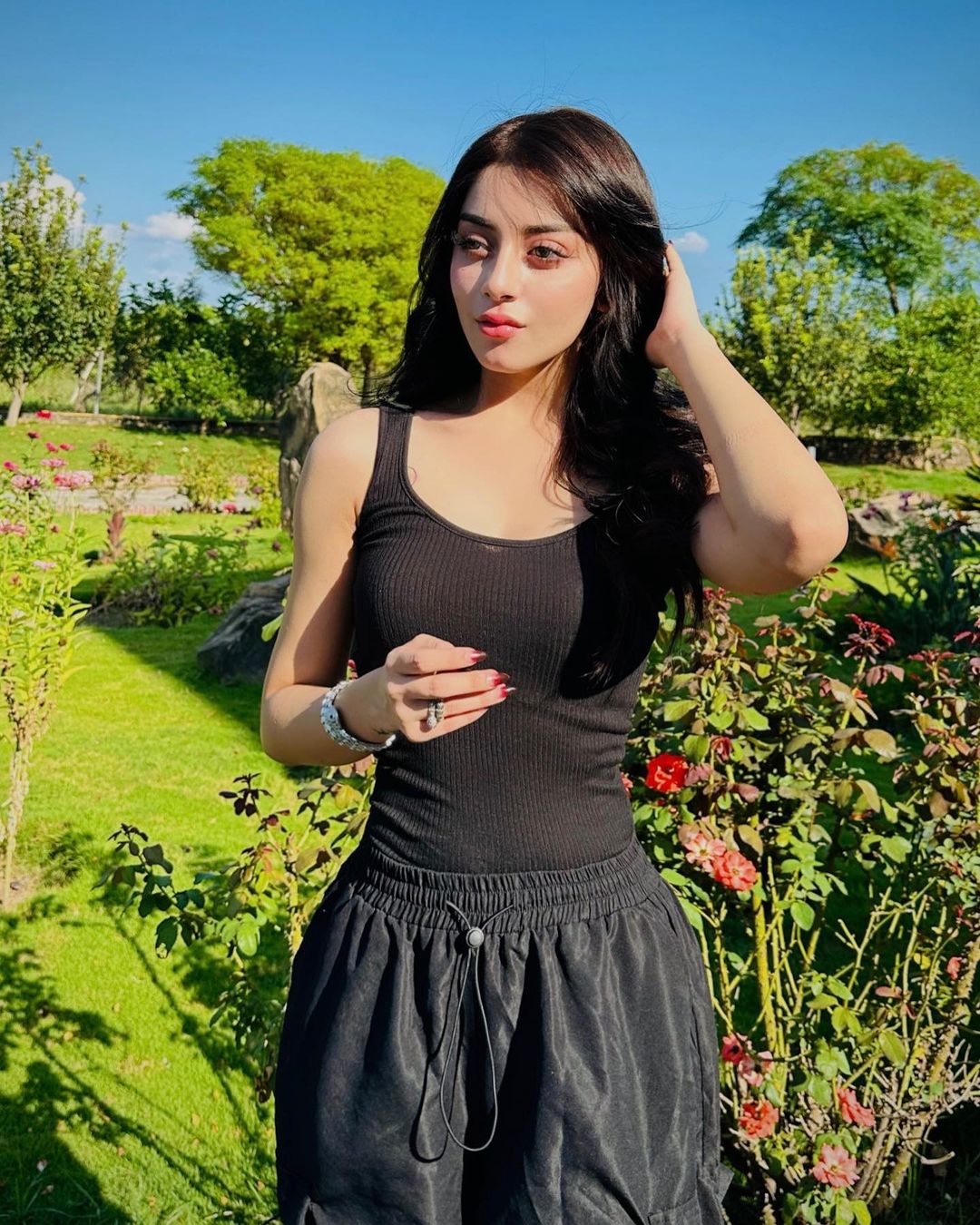 Alizeh Shah Drops Jaws in Effortlessly Chic All-Black Ensemble - Lens