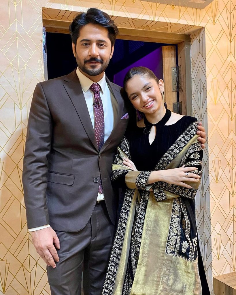 Aina Asif Has a Heartwarming Moment With Imran Ashraf - Lens