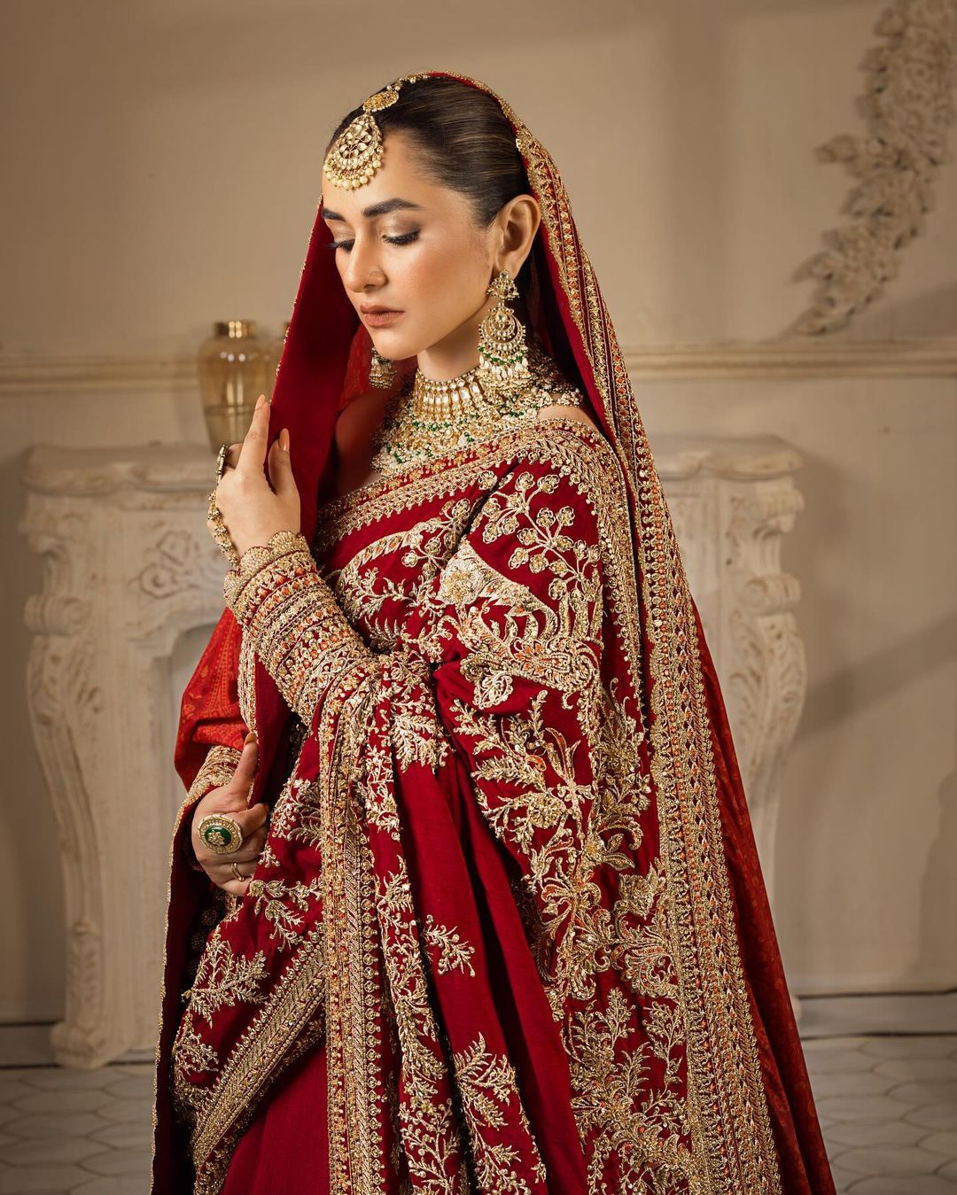 Yumna Zaidi Radiates Elegance in Erum Khan Couture's Gorgeous Bridal ...