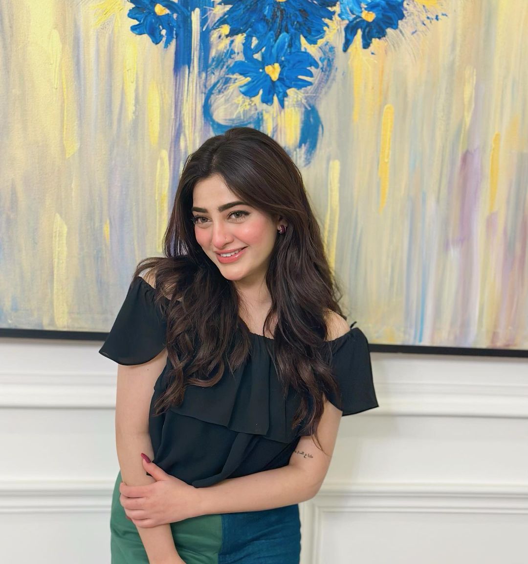 Nawal Saeed Takes Fashion To New Heights Mesmerizing Fans In A