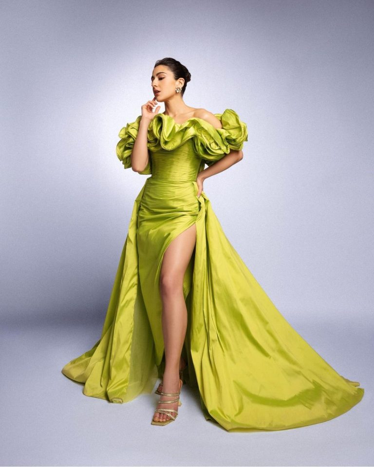 Sara Ali Khan Sets Instagram Ablaze in Green Goddess Gown - Lens
