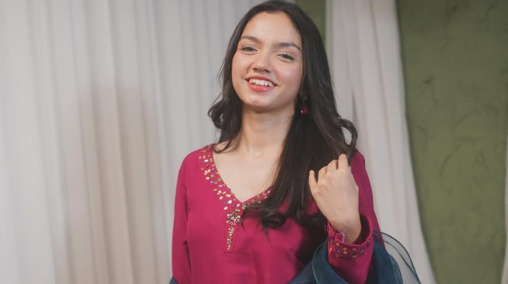aina asif gen z parwarish