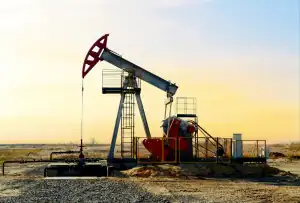 Energy Markets Retreat: Pakistan Benefits From Sharp Correction in Oil Prices