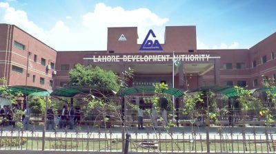 Lahore Authorities Intensify Efforts Against Encroachment, Issue Notices to Commercial Properties