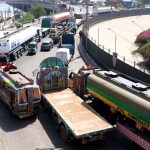 heavy traffic Karachi