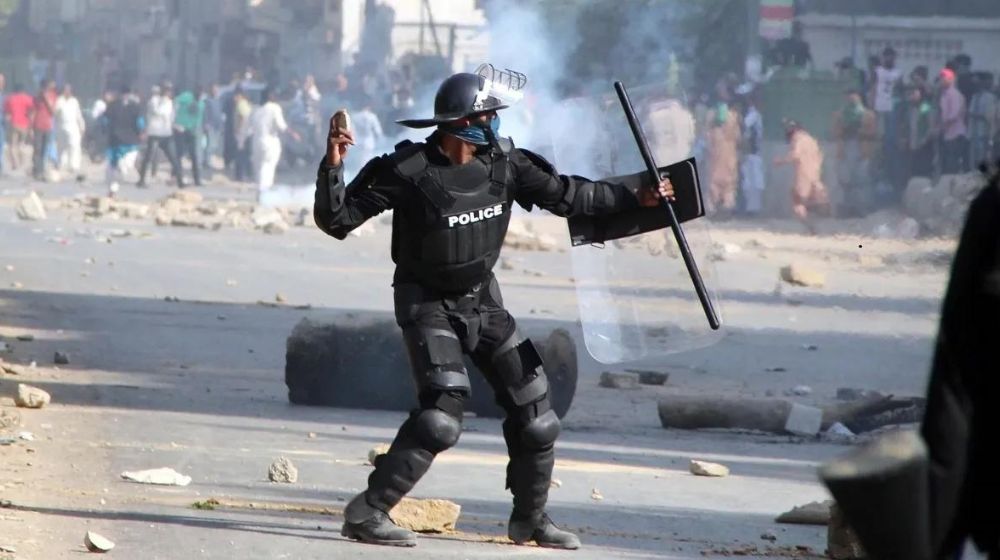 Karachi Police Clash