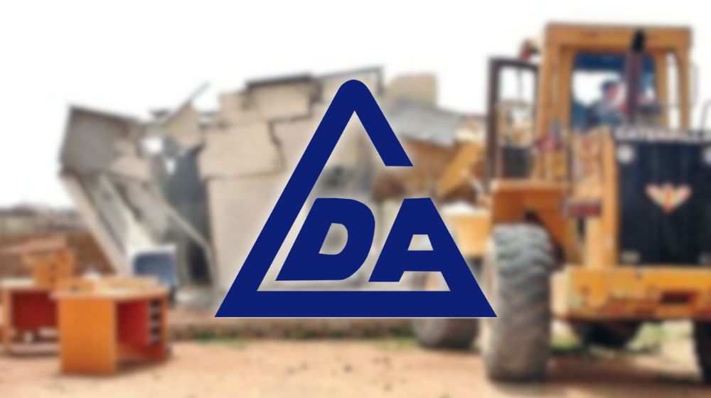 LDA demolishes six illegal properties and restaurants in Lahore operation