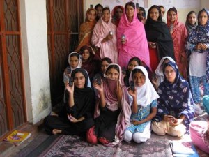 Mobile phones closes literacy gap in Pakistan