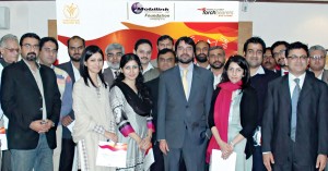 Group of Mobilink volunteer employees at the ceremony organized by Mobilink to mark International Volunteer Day. Seen in the picture are Omar Manzur, Director Public Relations & Corporate Social Responsibility, Mobilink, Dr. Ahson Rabbani, Vice President Inputs, The Citizens Foundation and Mansoor Sarwar, Program Office Philanthropy Services, Pakistan Center for Philanthropy.