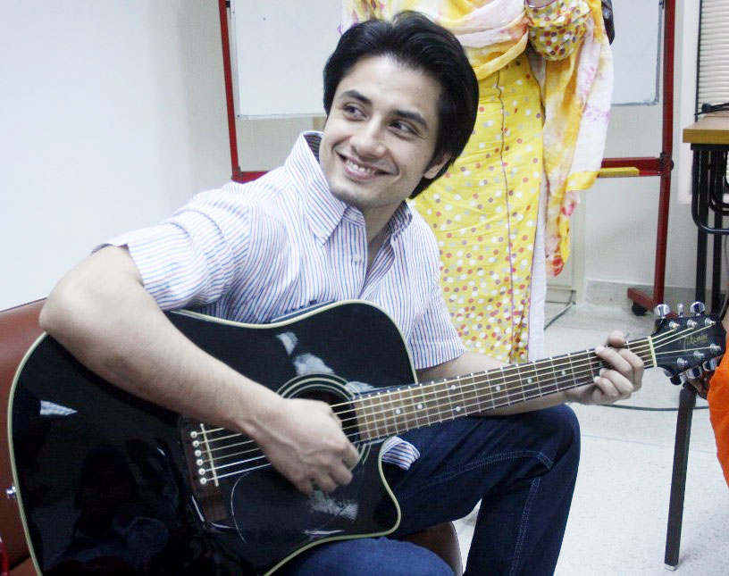 Mobilink Jazz Brings Smiles to Cancer Patients