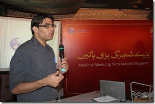 Mobilink meets up with Karachi bloggers (2)