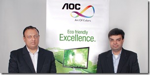 Ibrahim Ojha of Online Distribution with Suchit Kumar of AOC (Left to right)