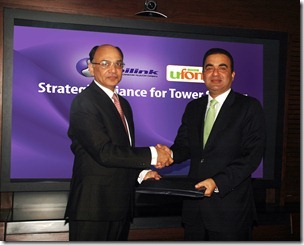 Rashid Khan, President and CEO of Mobilink, and Abdul Aziz, President and CEO of