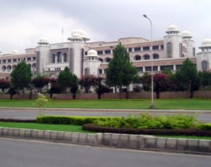 PML-N Govt Spent Over Rs.2000 Million on Prime Minister House | propakistani.pk