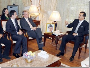 Prime Minister engaging with the Google delegation headed by Executive Chairman Eric Schmidt.
