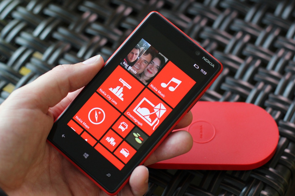 Lumia 820: Another Windows Phone 8 Smartphone from Nokia