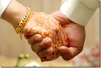muslim_wedding_hands